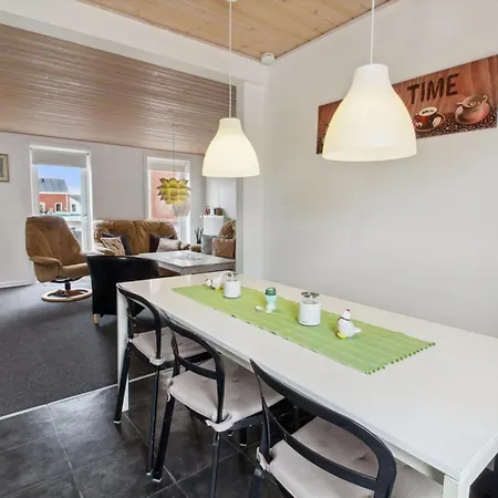 Alfa - 2-3km From The Sea By Interhome